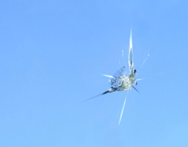 windshield-crack-tips